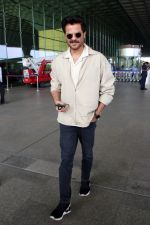 Anil Kapoor Spotted at Airport Departure on 19 August 2023 (18)_64e06f7730d60.JPG