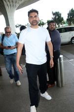 Arbaaz Khan Spotted At Airport  Departure on 19th August 2023 (2)_64e06ebea1879.JPG