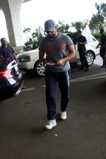 Saif Ali Khan spotted at Airport Departure on 19th August 2023 (6)_64e071160c60f.JPG