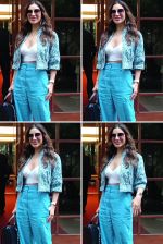 Sophie Choudry Spotted Outside Her House In Bandra on 19th August 2023 (4)_64e0a323dc535.jpg
