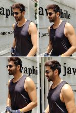 Kartik Aaryan Snapped at Javaphile on 21st August 2023 (2)_64e37c9f14fc0.jpg