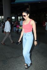 Rakul Preet Singh Spotted At Airport Arrival on 22nd August 2023 (6)_64e4a2a2887f8.JPG