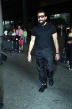 Bobby Deol Spotted at Airport Arrival on 23rd August 2023 (17)_64e616e8c8f73.JPG