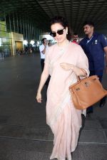 Kangana Ranaut Spotted At Airport Departure on 24th August 2023 (3)_64e728ca47760.JPG