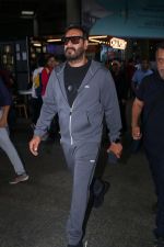 Ajay Devgn Spotted At Airport Arrival on 26th August 2023 (16)_64ea0c78d7aca.JPG