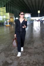 Deepti Sadhwani Spotted At Airport on 26th August 2023 (23)_64e993b43898d.JPG