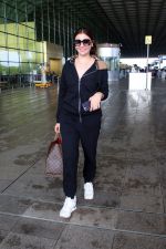 Deepti Sadhwani Spotted At Airport on 26th August 2023 (25)_64e993cd37364.JPG