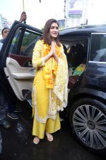 Kriti Sanon at the Siddhivinayak Temple on 26th August 2023