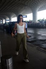 Ananya Panday Spotted At Airport Departure on 27th August 2023 (5)_64eaf70b32ed3.JPG