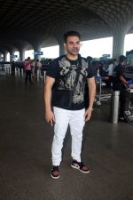 Arbaaz Khan Spotted At Airport Departure on 27th August 2023 (10)_64eaf581da77d.JPG