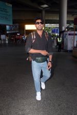 Fahmaan Khan Spotted At Airport on 29th August 2023 (20)_64ef0f63271ec.JPG