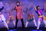 Vicky Kaushal dancing at song Launch of his film The Great Indian Family on 30th August 2023 (4)_64ef56feab390.jpeg