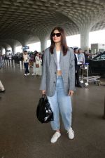 Diana Penty Spotted At Airport Departure on 31st August 2023 (12)_64f03c65038c2.JPG
