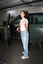 Ananya Panday Spotted at the airport on 1st September 2023 (27)_64f1c4223c593.JPG