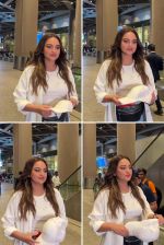 Sonakshi Sinha Spotted At Airport Arrival on 31st August 2023 (4)_64f19a3959415.jpg