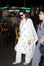 Malaika Arora spotted at Airport Arrival on 2nd September 2023 (3)_64f31cc260e41.JPG