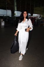 Nimrat Kaur Spotted at Airport on 2nd September 2023 (7)_64f2fc3c26a70.JPG