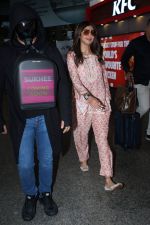 Shilpa Shetty, Raj Kundra spotted at Airport Arrival on 2nd September 2023 (5)_64f31da968c79.JPG