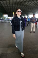 Kanika Kapoor Spotted At Airport Departure on 4th Sept 2023 (13)_64f5e3fd25fc9.JPG