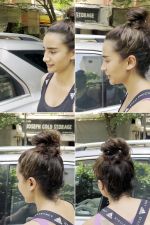 Patralekha Spotted At Bandra on 5th Sept 2023 (7)_64f6dee6cc204.jpg