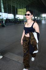 Tamannaah Bhatia Spotted At Airport Departure on 6th Sept 2023 (25)_64f88cbcd5e87.JPG
