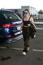 Tamannaah Bhatia Spotted At Airport Departure on 6th Sept 2023 (6)_64f88c4a65c79.JPG