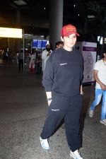 Sania Mirza Spotted At Airport Arrival on 7th Sept 2023 (5)_64fada4d76d4b.JPG