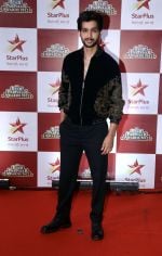 Abhishek Kumaarr at the Star Parivaar Awards 2023 on 8th Sept 2023 (50)_64fda1d9c74e2.jpeg