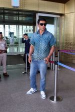 Sonu Sood spotted at airport departure on 9th Sept 2023 (14)_64feef05030d6.JPG
