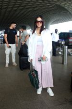 Sunny Leone spotted at airport departure on 10th Sept 2023 (8)_64fef9b4665a6.JPG