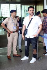 Arbaaz Khan Spotted At Airport Departure on 13th Sept 2023 (9)_6502f06c67c76.JPG
