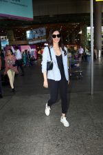 Manushi Chhillar spotted at the airport on 13th Sept 2023 (7)_6502ec3dd3f05.JPG