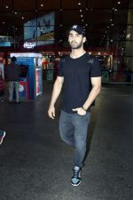 Laksh Lalwani Spotted At Airport on 15th Sept 2023 (1)_65046a58ce9c5.JPG