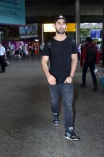 Laksh Lalwani Spotted At Airport on 15th Sept 2023 (13)_65046a8796013.JPG