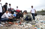 Karishma Tanna, Saher Bhamla, Sophie Choudry at Beach Clean Up Day For The Mega Mithi River Clean-A-Thon on 16th Sept 2023 (12)_65058a439070e.JPG