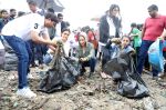 Karishma Tanna, Saher Bhamla, Sophie Choudry at Beach Clean Up Day For The Mega Mithi River Clean-A-Thon on 16th Sept 2023 (3)_65058a325f693.JPG