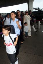 Jeh Ali Khan, Kareena Kapoor, Taimur Ali Khan Spotted At Airport Departure on 17th Sept 2023