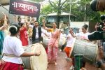 Chaitanya Choudhry, Shamita Shetty, Shilpa Shetty at Ganpati Visarjan on 20th Sept 2023 (17)_650d6b2cb3ffb.jpeg