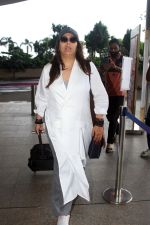 Geeta Kapur Spotted At Airport Departure on 20th Sept 2023 (15)_650d59fbeb0bf.JPG