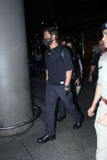 MS Dhoni Spotted At Airport arrival on 20th Sept 2023 (5)_650d5c9c9e3a6.JPG