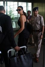 Deepika Padukone Spotted At Airport Departure on 23rd Sept 2023 (12)_650ed97e47c85.jpg