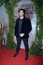 Sidharth Malhotra attends the wedding party of Aman Gill and Amrit Berar on 24th Sept 2023 (55)_6511a41eee1d3.JPG