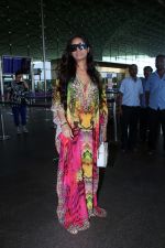 Poonam Pandey Spotted At Airport Departure on 27th Sept 2023 (3)_6515172f0de36.JPG