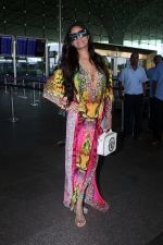 Poonam Pandey Spotted At Airport Departure on 27th Sept 2023 (7)_65151744864b1.JPG