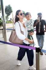 Dia Mirza, Avyaan Azaad Rekhi Spotted At Airport Departure on 29th Sept 2023 (15)_6516ec61b684c.JPG