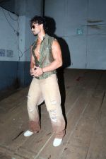 Tiger Shroff at Indias Best Dancer set at Filmcity on 28th Sept 2023 (17)_6516e9a5c8607.JPG
