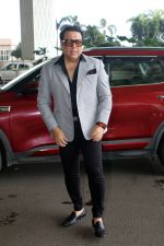 Govinda Spotted At Airport Departure on 30th Sept 2023 (3)_65194a553d381.JPG