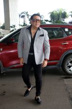 Govinda Spotted At Airport Departure on 30th Sept 2023 (4)_65194a62cc786.JPG
