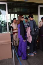 Kriti Sanon Spotted At Airport Departure on 30th Sept 2023 (28)_65195e30df70f.JPG