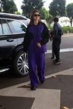 Kriti Sanon Spotted At Airport Departure on 30th Sept 2023 (4)_65195de3047dc.JPG